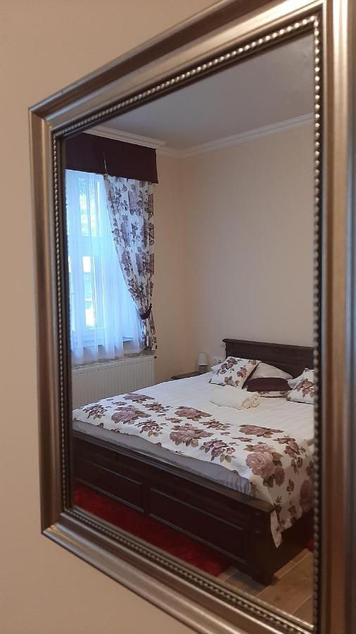 Toscana Apartman Gyula Exteriör bild