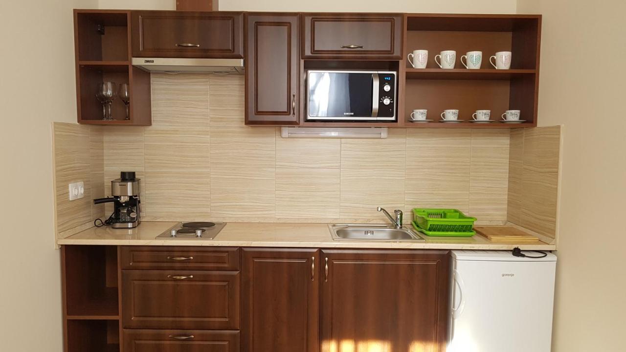 Toscana Apartman Gyula Exteriör bild